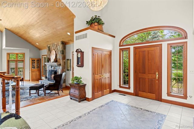 905 Spring Drive, Northville Township, MI 48167