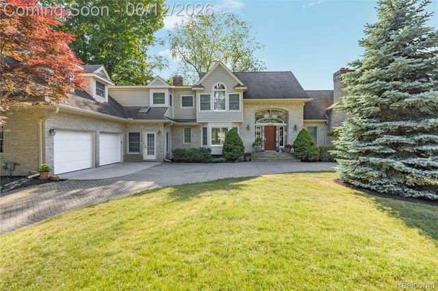 905 Spring Drive, Northville Township, MI 48167