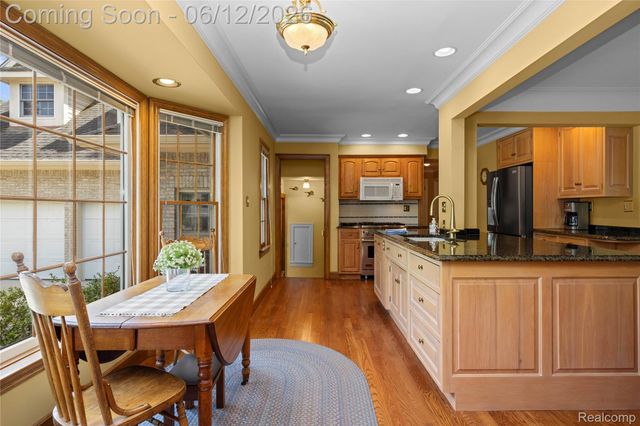 905 Spring Drive, Northville Township, MI 48167