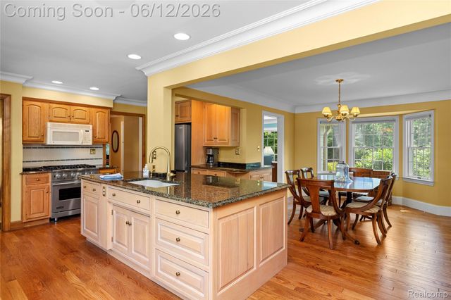 905 Spring Drive, Northville Township, MI 48167