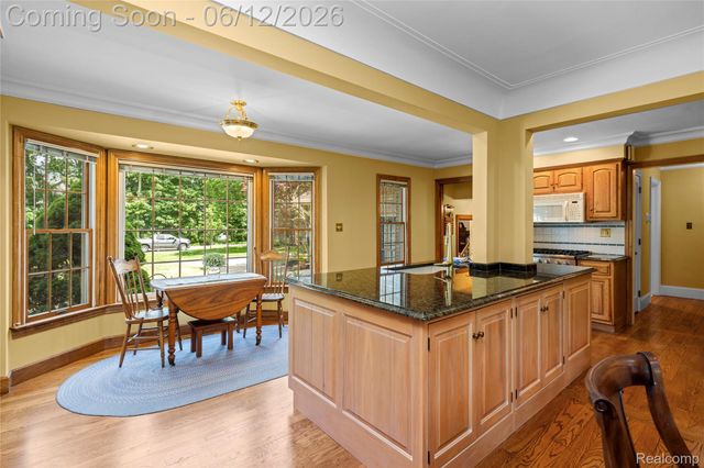 905 Spring Drive, Northville Township, MI 48167
