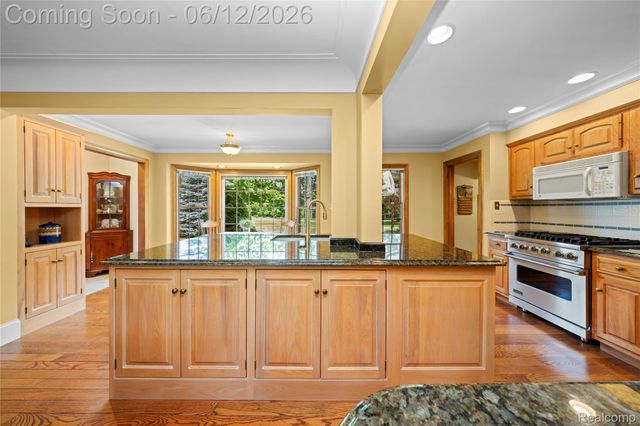 905 Spring Drive, Northville Township, MI 48167