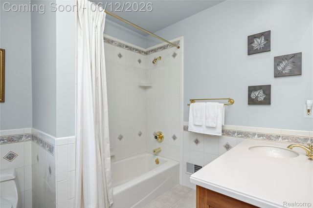905 Spring Drive, Northville Township, MI 48167