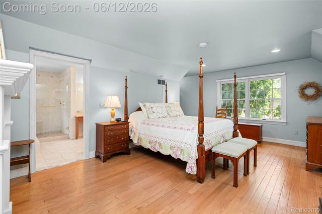 905 Spring Drive, Northville Township, MI 48167