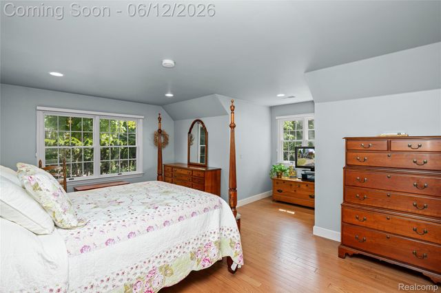 905 Spring Drive, Northville Township, MI 48167