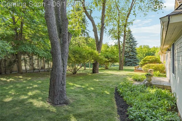 905 Spring Drive, Northville Township, MI 48167