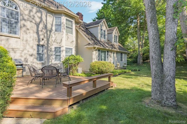 905 Spring Drive, Northville Township, MI 48167