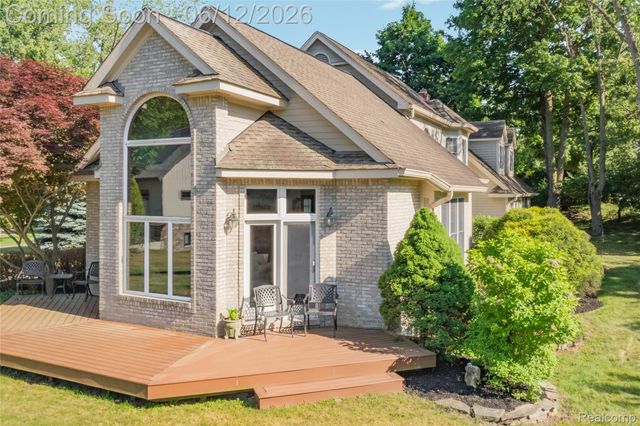905 Spring Drive, Northville Township, MI 48167