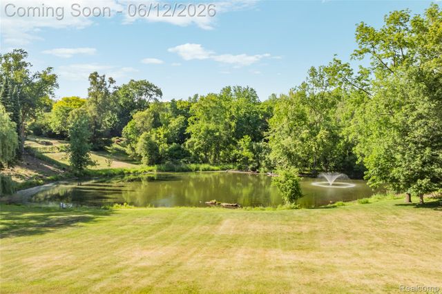 905 Spring Drive, Northville Township, MI 48167