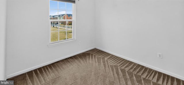 5363 S CENTER DR, Greenbelt, MD 20770