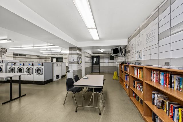 3430 N LAKE SHORE Drive 4K, Chicago, IL 60657