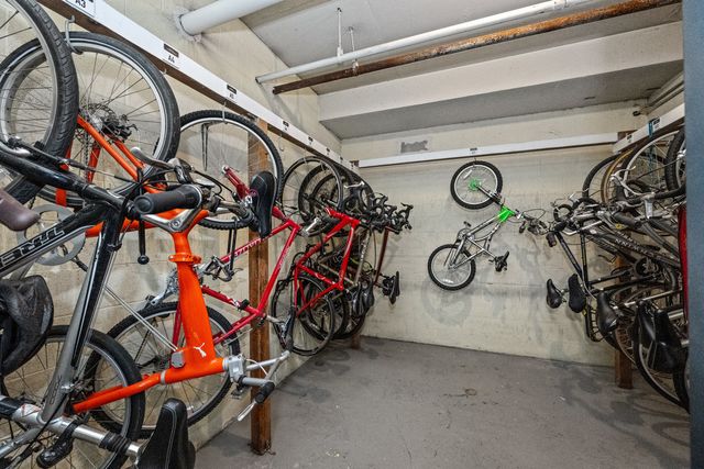 3430 N LAKE SHORE Drive 4K, Chicago, IL 60657