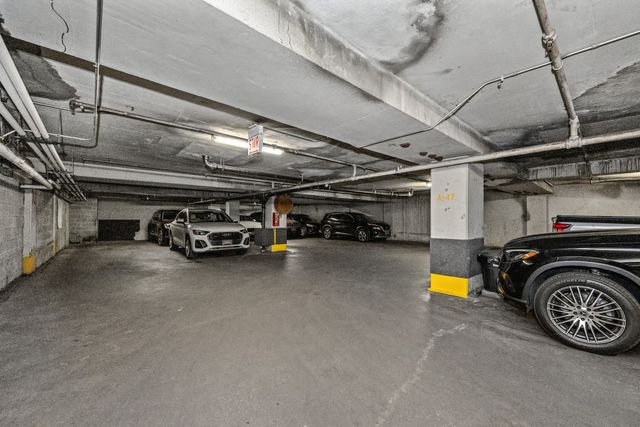 3430 N LAKE SHORE Drive 4K, Chicago, IL 60657