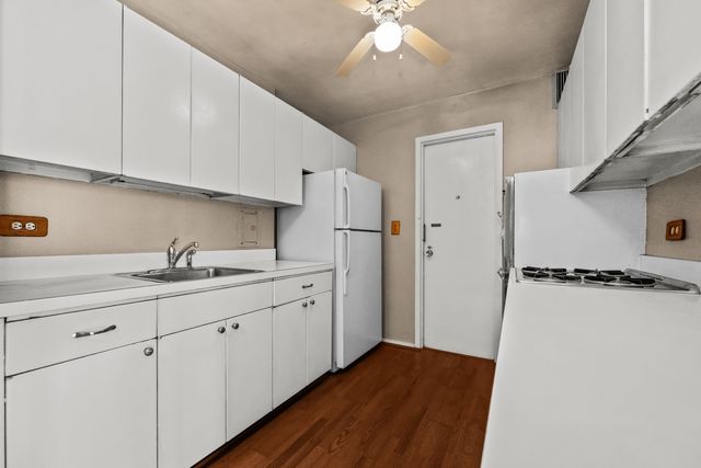 3430 N LAKE SHORE Drive 4K, Chicago, IL 60657