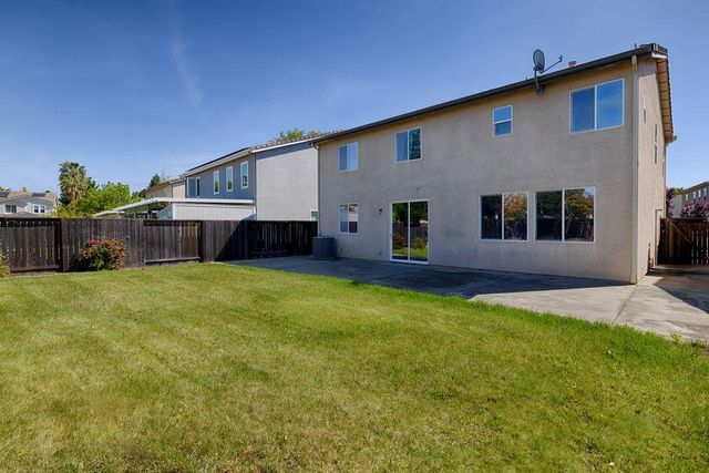 694 Devonshire Ln, Lincoln, CA 95648