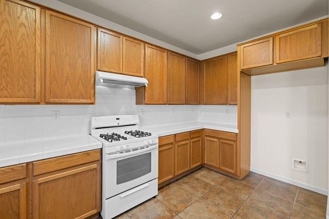 694 Devonshire Ln, Lincoln, CA 95648