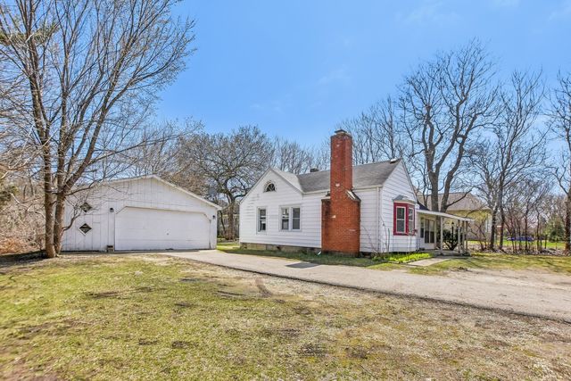 651 S Plum Grove Road, Palatine, IL 60067