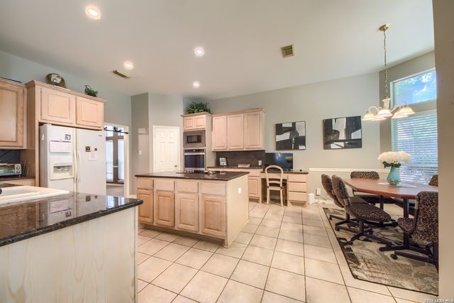 1711 Montecino, San Antonio, TX 78258