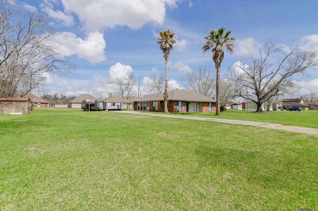 4420 Parker Rd, Addis, LA 70710