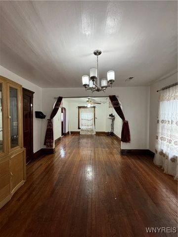 815 E Delavan Ave, Buffalo, NY 14215