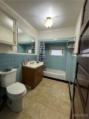 815 E Delavan Ave, Buffalo, NY 14215