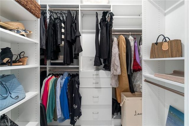 3160 Safe Harbor DR, Naples, FL 34117