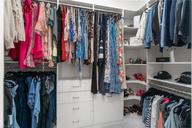 3160 Safe Harbor DR, Naples, FL 34117