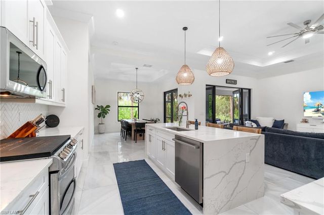 3160 Safe Harbor DR, Naples, FL 34117