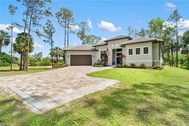 3160 Safe Harbor DR, Naples, FL 34117