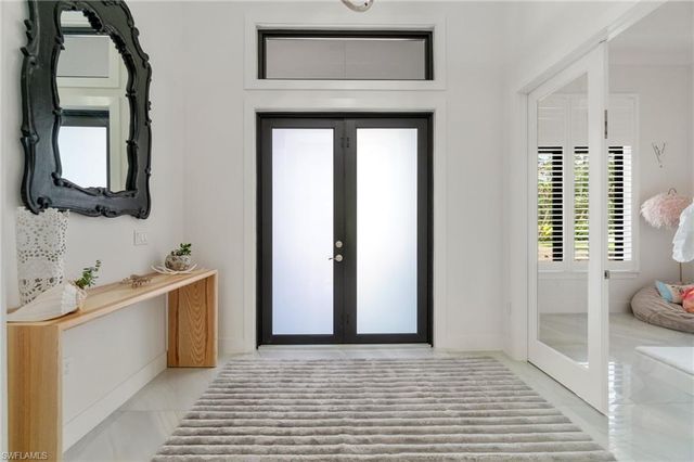 3160 Safe Harbor DR, Naples, FL 34117