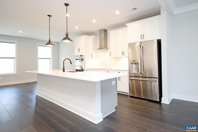 806 Wesley Ln Unit B, Charlottesville, VA 22911