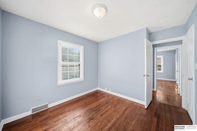 724 S 44 Street, Lincoln, NE 68510