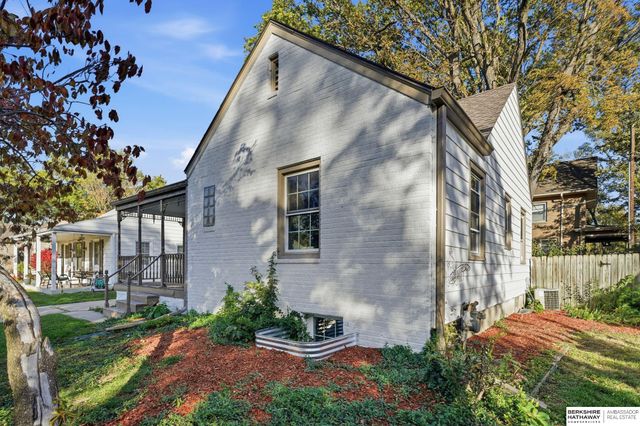 724 S 44 Street, Lincoln, NE 68510