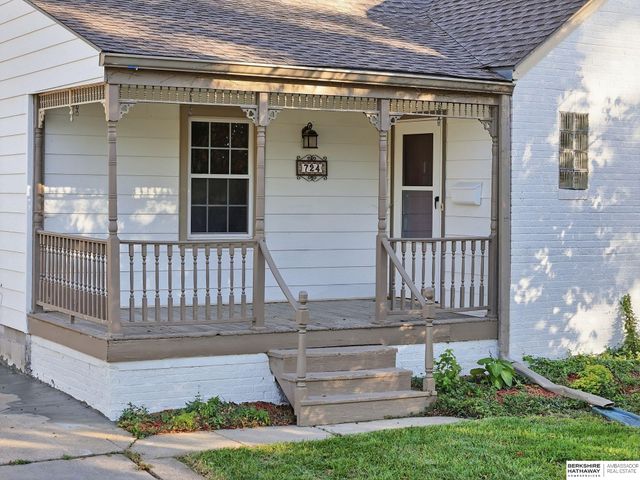 724 S 44 Street, Lincoln, NE 68510