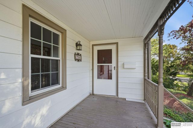 724 S 44 Street, Lincoln, NE 68510