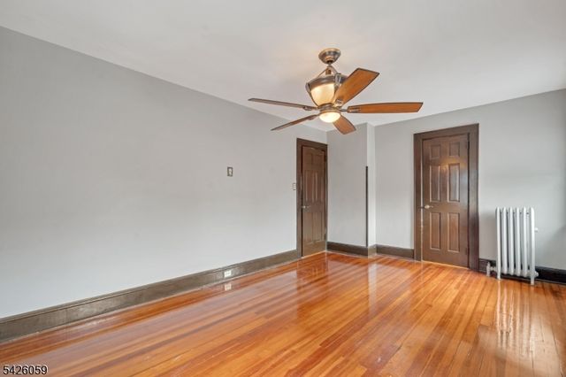 429 Palisade Ave, Cliffside Park Boro, NJ 07010