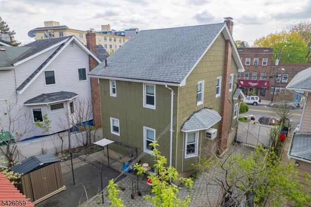 429 Palisade Ave, Cliffside Park Boro, NJ 07010