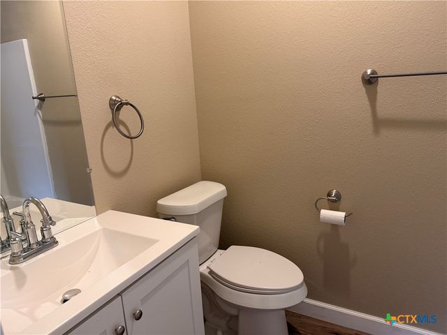 1616 Lonesome, Canyon Lake, TX 78133