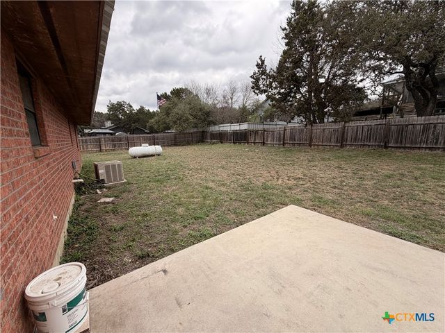 1616 Lonesome, Canyon Lake, TX 78133