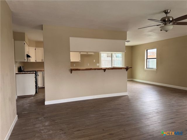 1616 Lonesome, Canyon Lake, TX 78133