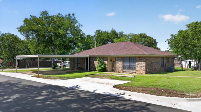 601-603 Clay Street, Glen Rose, TX 76043