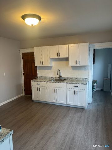 99-101 Campfield Avenue, Hartford, CT 06114