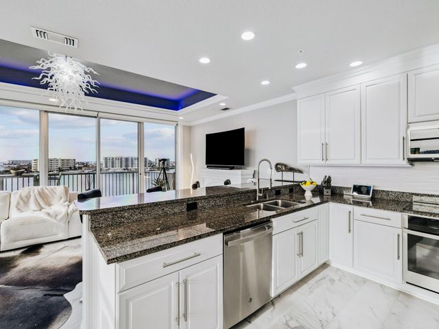 508 Harbor Boulevard 401, Destin, FL 32541