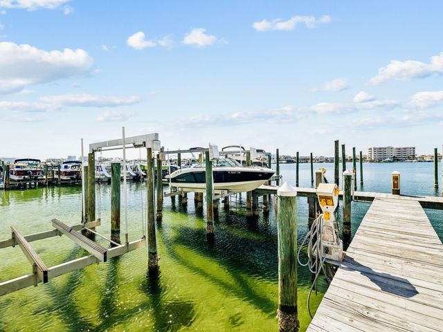 508 Harbor Boulevard 401, Destin, FL 32541