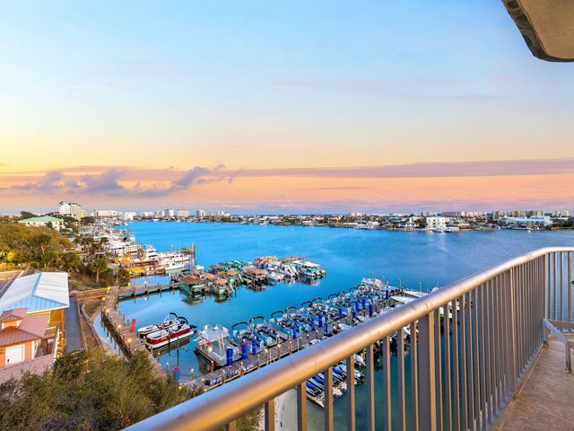 508 Harbor Boulevard 401, Destin, FL 32541