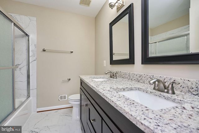 4100 FOUNTAINSIDE LN, Fairfax, VA 22030