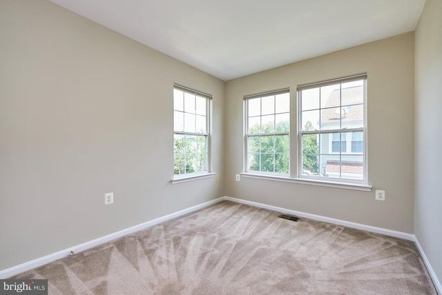 4100 FOUNTAINSIDE LN, Fairfax, VA 22030