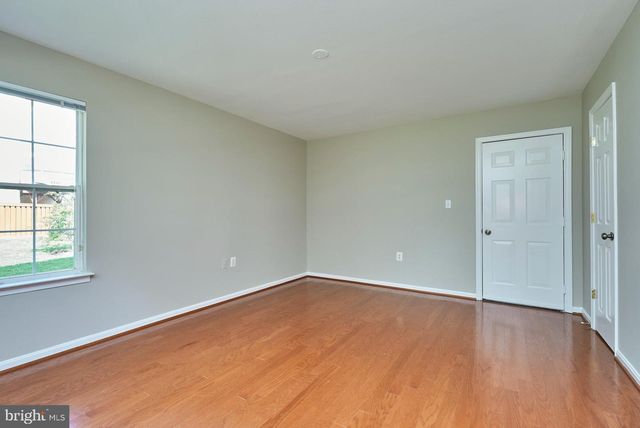 4100 FOUNTAINSIDE LN, Fairfax, VA 22030