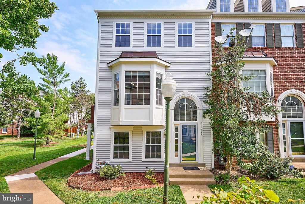 4100 FOUNTAINSIDE LN, Fairfax, VA 22030