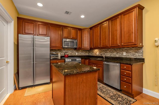 348 Trotting Lane, Westbury, NY 11590